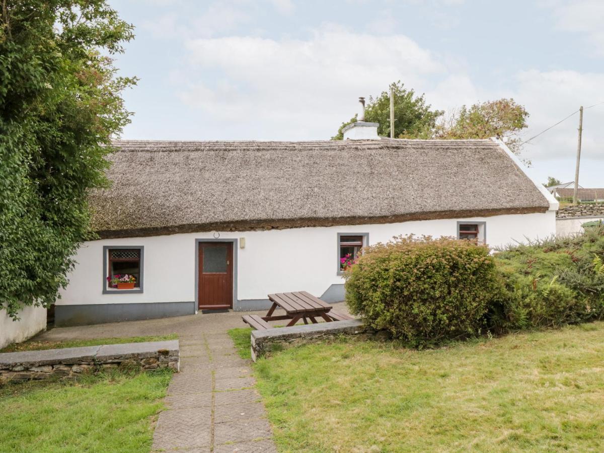 The Thatched Cottage Liscarney Exteriör bild